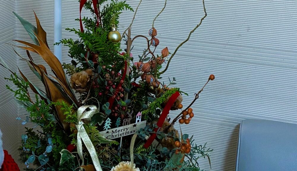 フラワーアレンジメントイベント「お花 de クリスマス」開催中！